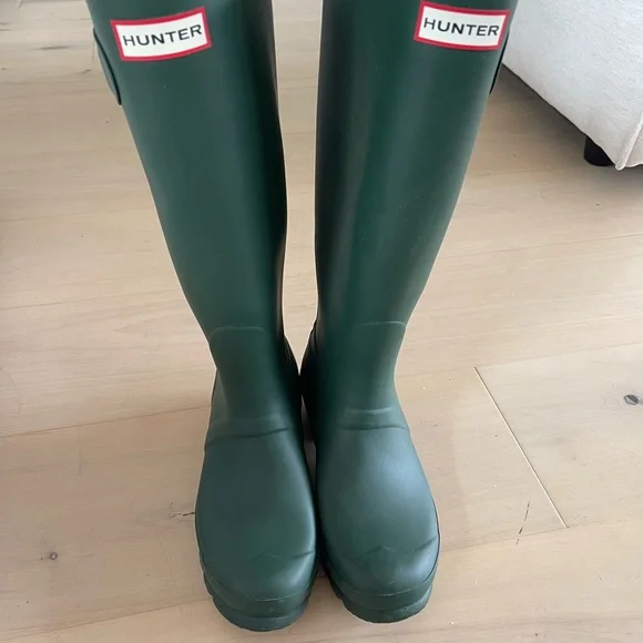 .	Hunter Tall Rain Boots Dark Green Waterproof Festival Size 7 - Picture 2 of 3